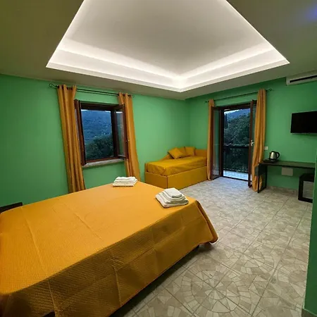 Domus Arco Guest house *