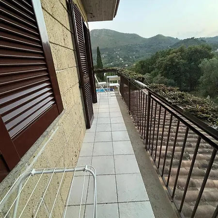 Domus Arco Guest house